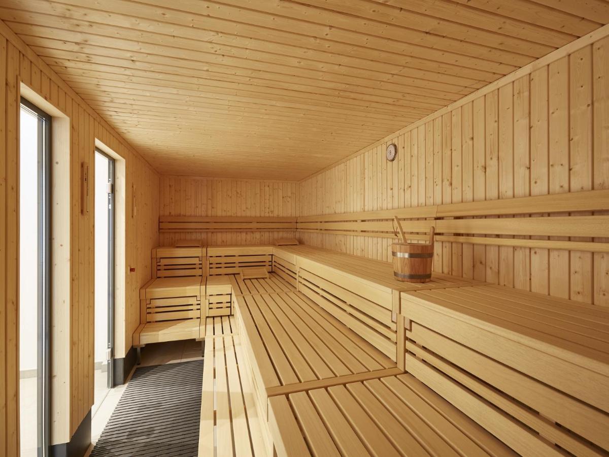 Reetland Am Meer - Luxus Reetdachvilla Mit 3 Schlafzimmern, Sauna Und Kamin F18 Dranske Exterior photo